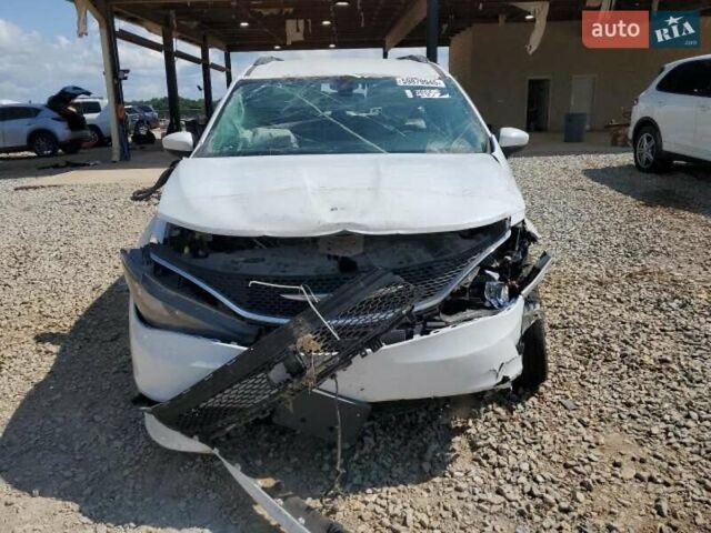 Білий Крайслер Voyager, об'ємом двигуна 3.6 л та пробігом 149 тис. км за 9700 $, фото 8 на Automoto.ua