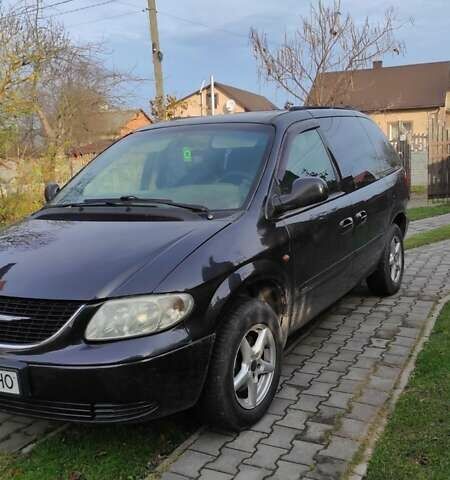 Черный Крайслер Вояджер, объемом двигателя 2.5 л и пробегом 342 тыс. км за 4500 $, фото 8 на Automoto.ua