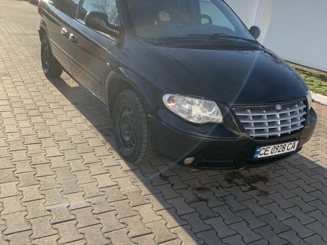 Черный Крайслер Вояджер, объемом двигателя 2.5 л и пробегом 340 тыс. км за 2999 $, фото 2 на Automoto.ua