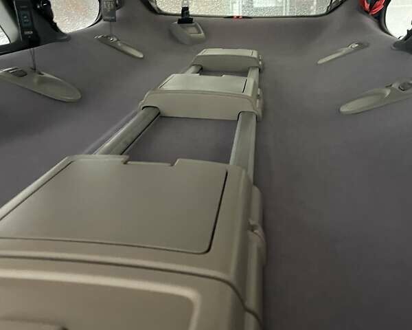 Чорний Крайслер Voyager, об'ємом двигуна 2.78 л та пробігом 284 тис. км за 6300 $, фото 11 на Automoto.ua