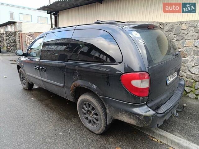 Чорний Крайслер Voyager, об'ємом двигуна 2.78 л та пробігом 365 тис. км за 4200 $, фото 3 на Automoto.ua