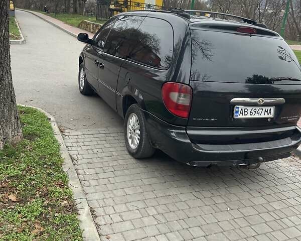 Чорний Крайслер Voyager, об'ємом двигуна 2.78 л та пробігом 284 тис. км за 6300 $, фото 6 на Automoto.ua