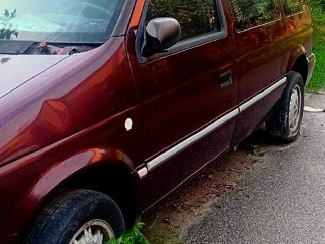 Червоний Крайслер Voyager, об'ємом двигуна 0 л та пробігом 250 тис. км за 1182 $, фото 2 на Automoto.ua