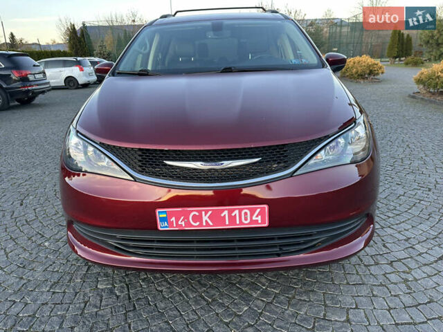 Красный Крайслер Вояджер, объемом двигателя 3.6 л и пробегом 211 тыс. км за 18900 $, фото 18 на Automoto.ua