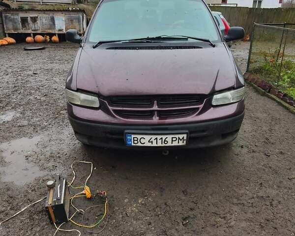 Красный Крайслер Вояджер, объемом двигателя 2.5 л и пробегом 490 тыс. км за 1963 $, фото 8 на Automoto.ua