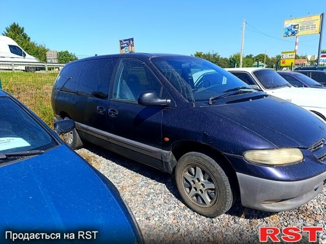 Крайслер Voyager, об'ємом двигуна 2.5 л та пробігом 286 тис. км за 1700 $, фото 1 на Automoto.ua