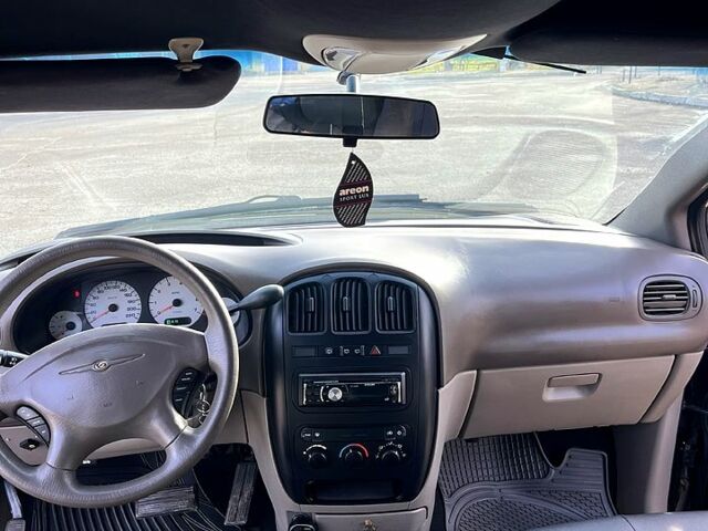 Крайслер Вояджер, объемом двигателя 2.4 л и пробегом 250 тыс. км за 3499 $, фото 12 на Automoto.ua