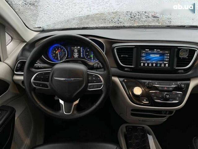 Крайслер Voyager, об'ємом двигуна 3.6 л та пробігом 148 тис. км за 12000 $, фото 13 на Automoto.ua
