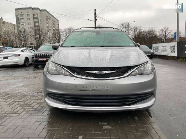 Крайслер Вояджер, объемом двигателя 3.6 л и пробегом 148 тыс. км за 12500 $, фото 4 на Automoto.ua