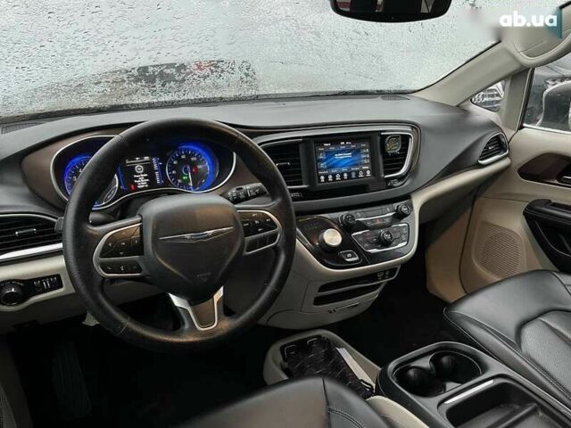 Крайслер Voyager, об'ємом двигуна 3.6 л та пробігом 148 тис. км за 12000 $, фото 9 на Automoto.ua