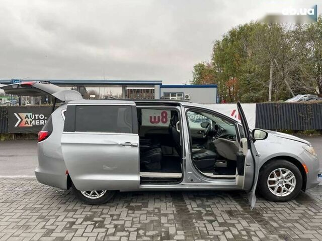 Крайслер Voyager, об'ємом двигуна 3.6 л та пробігом 148 тис. км за 12000 $, фото 8 на Automoto.ua