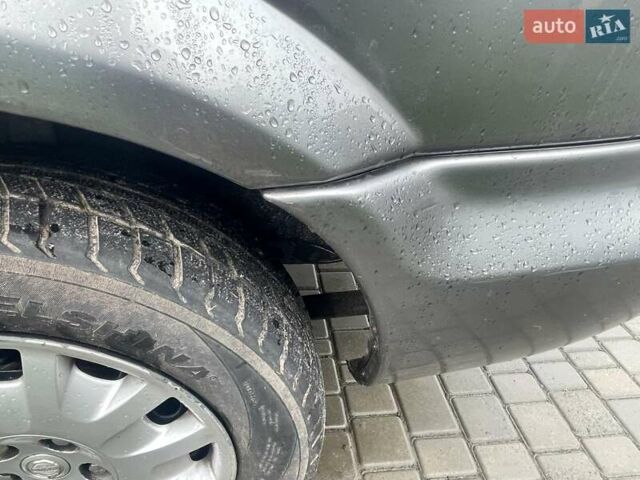 Серый Крайслер Вояджер, объемом двигателя 2.43 л и пробегом 313 тыс. км за 6500 $, фото 15 на Automoto.ua