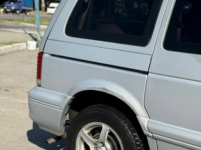 Крайслер Вояджер 1995 в Запорожье на Automoto.ua Серый Крайслер Вояджер, объемом двигателя 2.5 л и пробегом 250 тыс. км за 1400 $, фото 6 на Automoto.ua