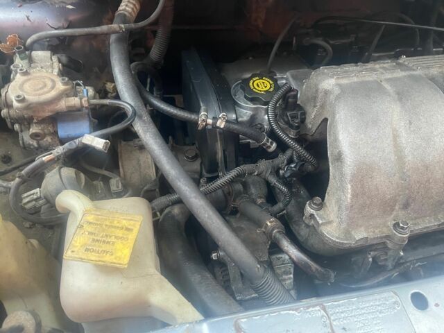 Сірий Крайслер Voyager, об'ємом двигуна 2.4 л та пробігом 20 тис. км за 1000 $, фото 9 на Automoto.ua