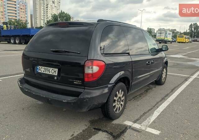 Серый Крайслер Вояджер, объемом двигателя 2.5 л и пробегом 420 тыс. км за 2800 $, фото 5 на Automoto.ua