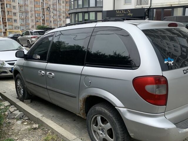 Крайслер Вояджер 2002 в Черновцах на Automoto.ua Серый Крайслер Вояджер, объемом двигателя 2.5 л и пробегом 300 тыс. км за 3000 $, фото 1 на Automoto.ua