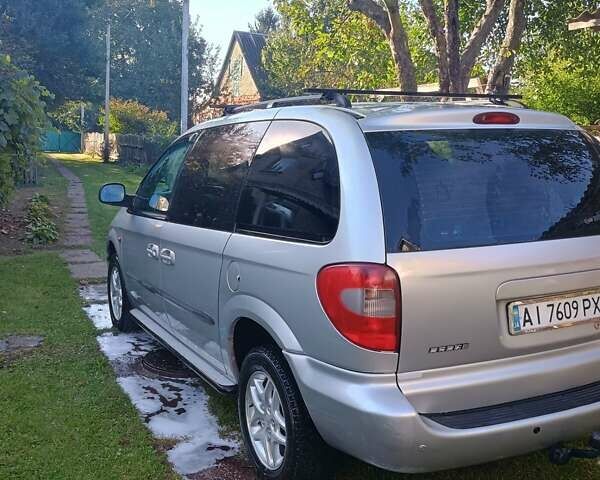 Сірий Крайслер Voyager, об'ємом двигуна 2.5 л та пробігом 312 тис. км за 4800 $, фото 18 на Automoto.ua