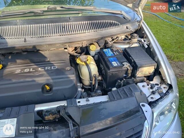 Сірий Крайслер Voyager, об'ємом двигуна 2.5 л та пробігом 312 тис. км за 4800 $, фото 6 на Automoto.ua