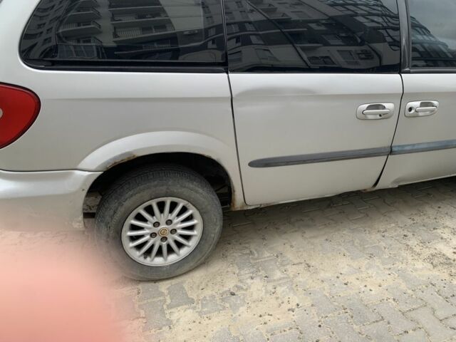 Крайслер Вояджер 2002 в Черновцах на Automoto.ua Серый Крайслер Вояджер, объемом двигателя 2.5 л и пробегом 300 тыс. км за 3000 $, фото 3 на Automoto.ua