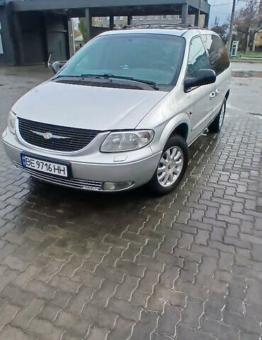 Крайслер Вояджер 2003 в Николаеве на Automoto.ua Серый Крайслер Вояджер, объемом двигателя 2.5 л и пробегом 380 тыс. км за 5200 $, фото 4 на Automoto.ua