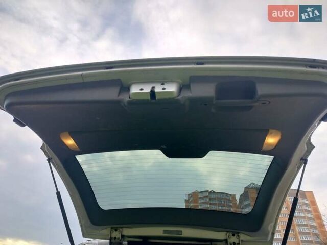 Серый Крайслер Вояджер, объемом двигателя 2.5 л и пробегом 340 тыс. км за 3200 $, фото 15 на Automoto.ua