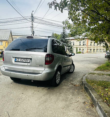 Сірий Крайслер Voyager, об'ємом двигуна 2.5 л та пробігом 395 тис. км за 2300 $, фото 5 на Automoto.ua