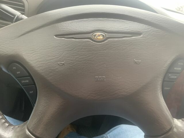 Серый Крайслер Вояджер, объемом двигателя 2.4 л и пробегом 176 тыс. км за 5600 $, фото 10 на Automoto.ua