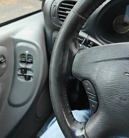 Сірий Крайслер Voyager, об'ємом двигуна 2.78 л та пробігом 280 тис. км за 4100 $, фото 19 на Automoto.ua