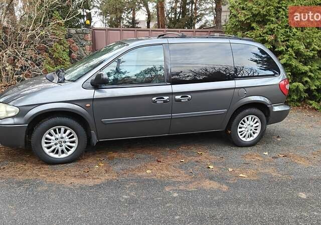 Сірий Крайслер Voyager, об'ємом двигуна 2.78 л та пробігом 280 тис. км за 4100 $, фото 5 на Automoto.ua