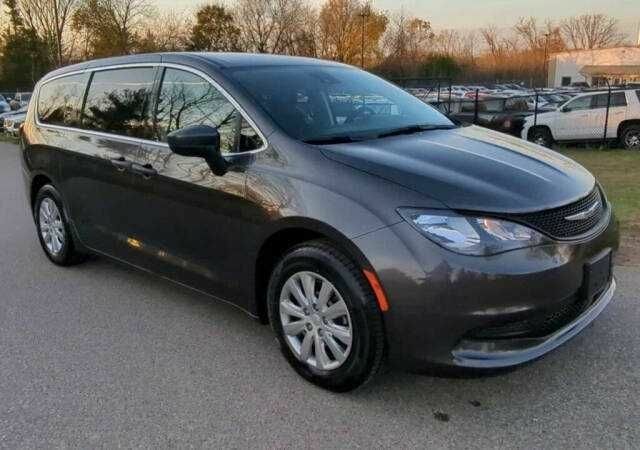 Сірий Крайслер Voyager, об'ємом двигуна 3.6 л та пробігом 34 тис. км за 2400 $, фото 3 на Automoto.ua