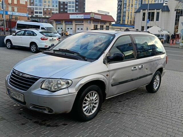 Сірий Крайслер Voyager, об'ємом двигуна 2.8 л та пробігом 250 тис. км за 3500 $, фото 6 на Automoto.ua