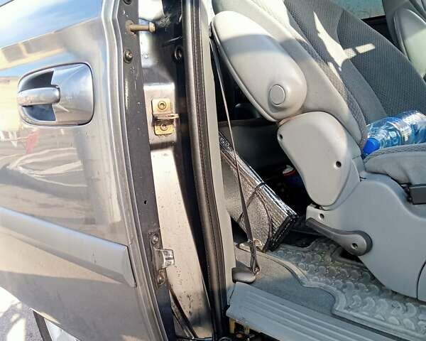 Серый Крайслер Вояджер, объемом двигателя 2.78 л и пробегом 320 тыс. км за 6000 $, фото 10 на Automoto.ua