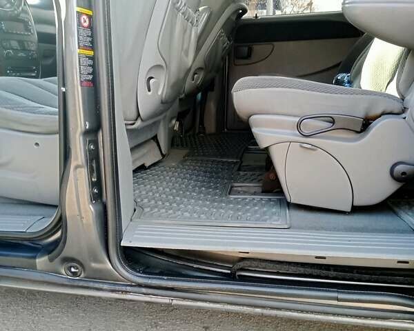 Серый Крайслер Вояджер, объемом двигателя 2.78 л и пробегом 320 тыс. км за 6000 $, фото 18 на Automoto.ua