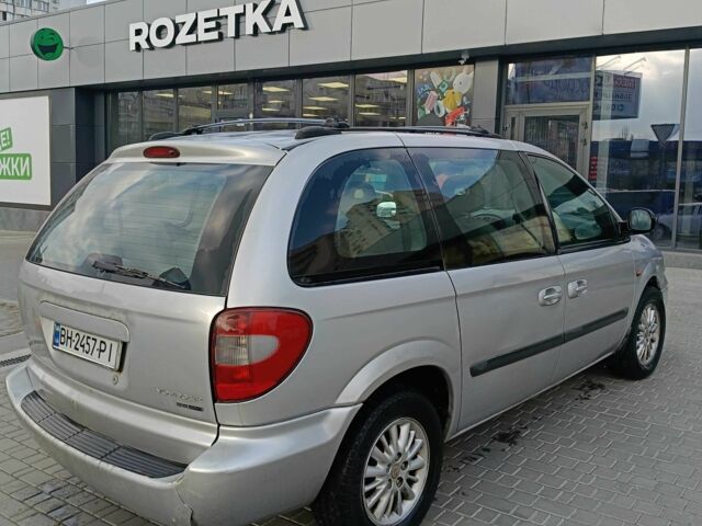 Сірий Крайслер Voyager, об'ємом двигуна 2.8 л та пробігом 250 тис. км за 3500 $, фото 2 на Automoto.ua
