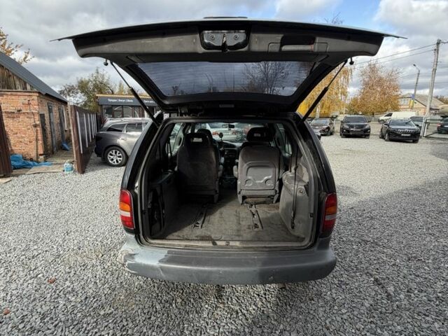 Крайслер Вояджер 2000 в Дергачах на Automoto.ua Синий Крайслер Вояджер, объемом двигателя 2.5 л и пробегом 200 тыс. км за 3000 $, фото 6 на Automoto.ua