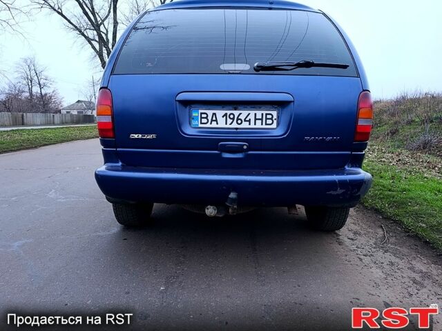 Синий Крайслер Вояджер, объемом двигателя 2.5 л и пробегом 0 тыс. км за 3900 $, фото 12 на Automoto.ua