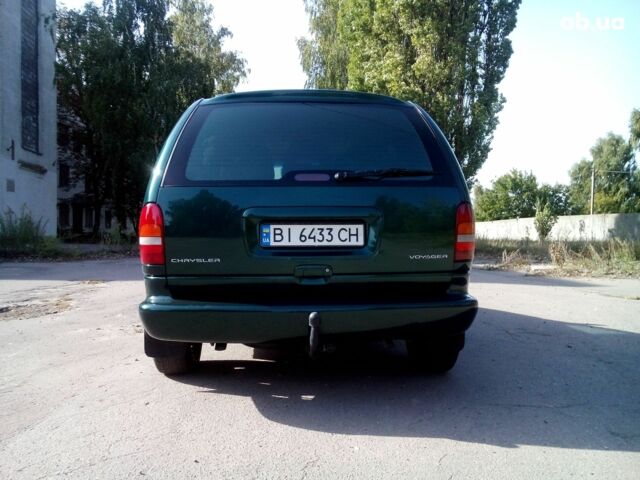 Крайслер Вояджер 1999 в Лубнах на Automoto.ua Зеленый Крайслер Вояджер, объемом двигателя 2 л и пробегом 300 тыс. км за 4150 $, фото 7 на Automoto.ua