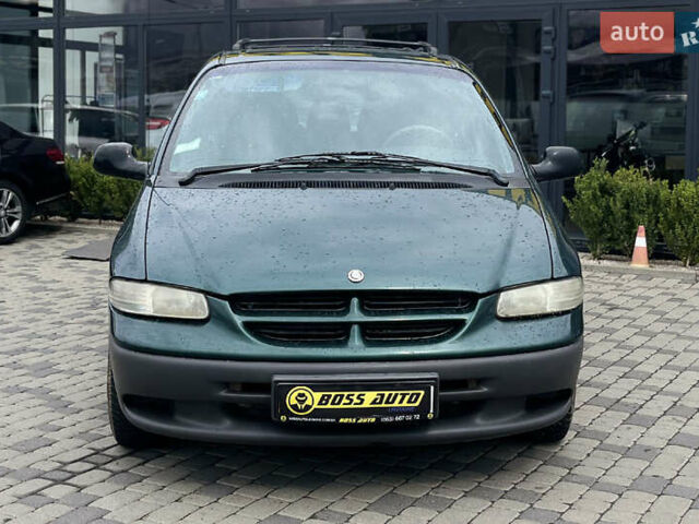 Крайслер Voyager 1999 у Мукачеве на Automoto.ua Зелений Крайслер Voyager, об'ємом двигуна 2.5 л та пробігом 158 тис. км за 5300 $, фото 1 на Automoto.ua