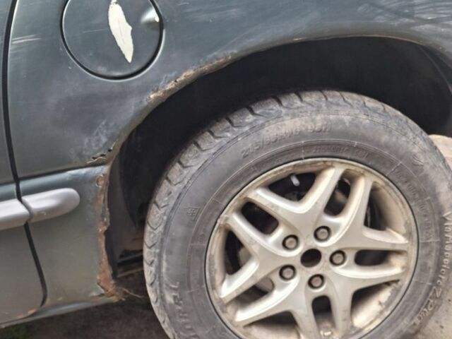 Зеленый Крайслер Вояджер, объемом двигателя 2.5 л и пробегом 432 тыс. км за 3500 $, фото 7 на Automoto.ua