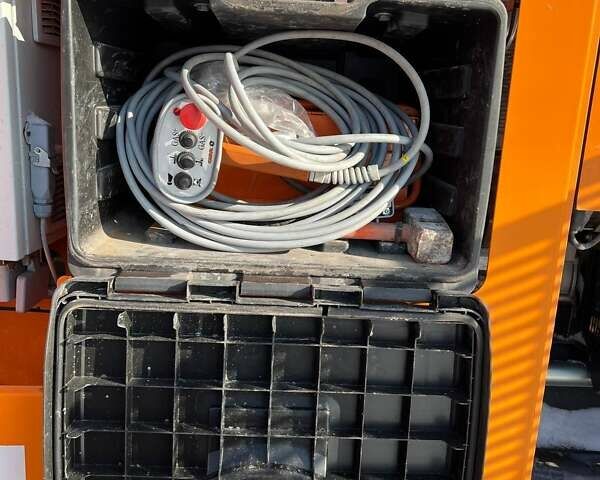 Оранжевый Чифа PC-607, объемом двигателя 4.4 л и пробегом 1 тыс. км за 40000 $, фото 5 на Automoto.ua