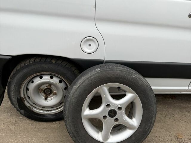 Белый Ситроен 2CV, объемом двигателя 2 л и пробегом 300 тыс. км за 3300 $, фото 6 на Automoto.ua