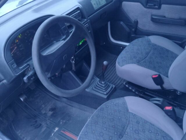 Белый Ситроен АХ, объемом двигателя 1.1 л и пробегом 257 тыс. км за 1300 $, фото 4 на Automoto.ua