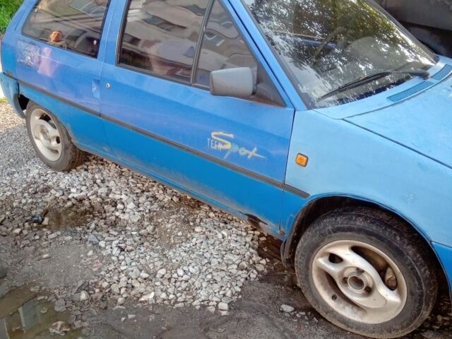 Синий Ситроен АХ, объемом двигателя 1 л и пробегом 270 тыс. км за 500 $, фото 3 на Automoto.ua