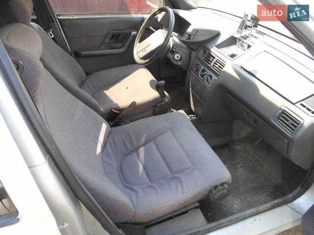 Серый Ситроен БХ, объемом двигателя 1.58 л и пробегом 240 тыс. км за 900 $, фото 10 на Automoto.ua