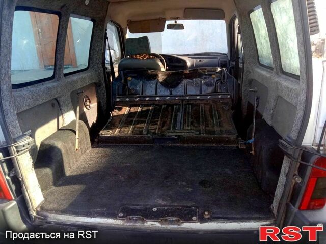 Ситроен Берлинго 1998 в Луцке на Automoto.ua Белый Ситроен Берлинго, объемом двигателя 1.6 л и пробегом 330 тыс. км за 2000 $, фото 6 на Automoto.ua