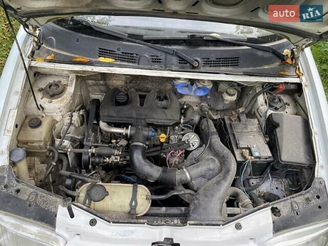 Сітроен Берлінго 1999 у Хмельницькому на Automoto.ua Білий Сітроен Берлінго, об'ємом двигуна 1.9 л та пробігом 344 тис. км за 1950 $, фото 9 на Automoto.ua