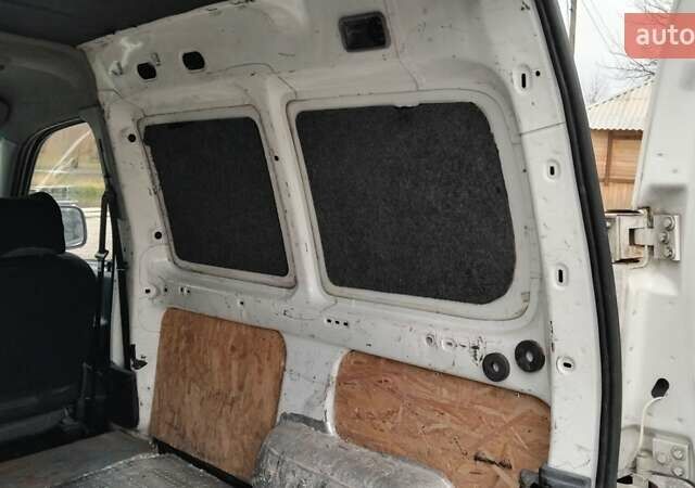 Белый Ситроен Берлинго, объемом двигателя 1.91 л и пробегом 350 тыс. км за 1650 $, фото 15 на Automoto.ua