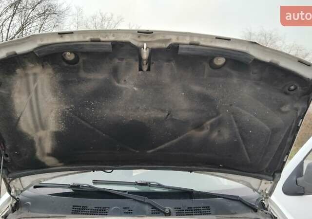 Белый Ситроен Берлинго, объемом двигателя 1.91 л и пробегом 350 тыс. км за 1650 $, фото 19 на Automoto.ua