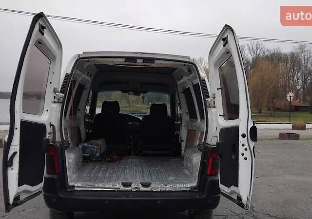 Белый Ситроен Берлинго, объемом двигателя 1.91 л и пробегом 350 тыс. км за 1650 $, фото 18 на Automoto.ua