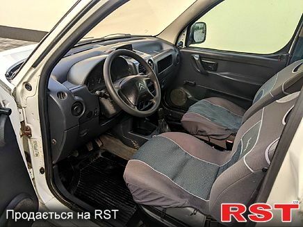Білий Сітроен Берлінго, об'ємом двигуна 1.9 л та пробігом 275 тис. км за 2850 $, фото 5 на Automoto.ua